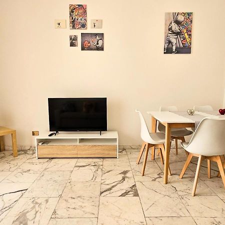 Urban Street Apartment Roma Esterno foto